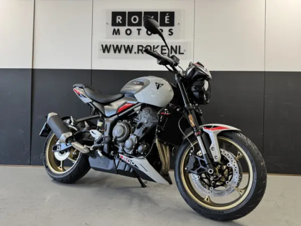 2026 Triumph Trident 800 - €11,345 (1/1)