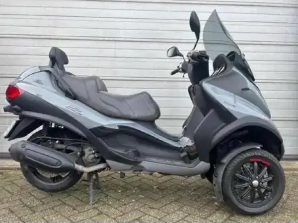 2014 Piaggio MP3 300 - € 3.000 (1/1)