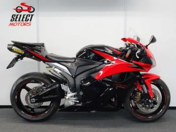 2010 Honda CBR 600 RR C-ABS - € 7.890 (1/1)