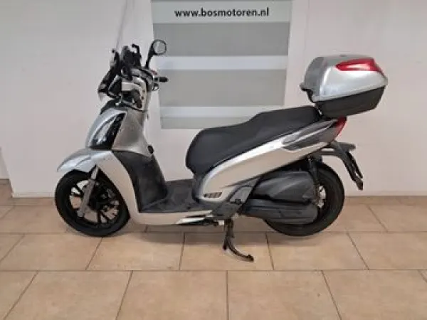 2012 Kymco People GT 125 - €1,550 (1/1)