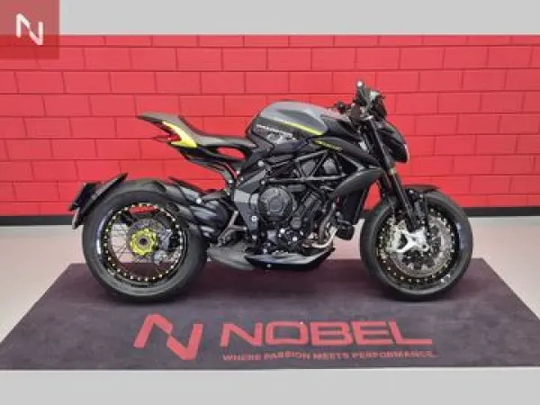 2020 MV Agusta Brutale 800 Dragster RR - € 15.950 (1/1)