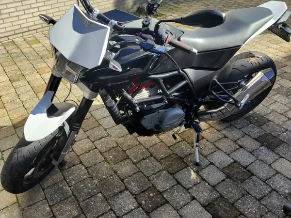 2013 Husqvarna Nuda 900 - €8,000 (1/1)