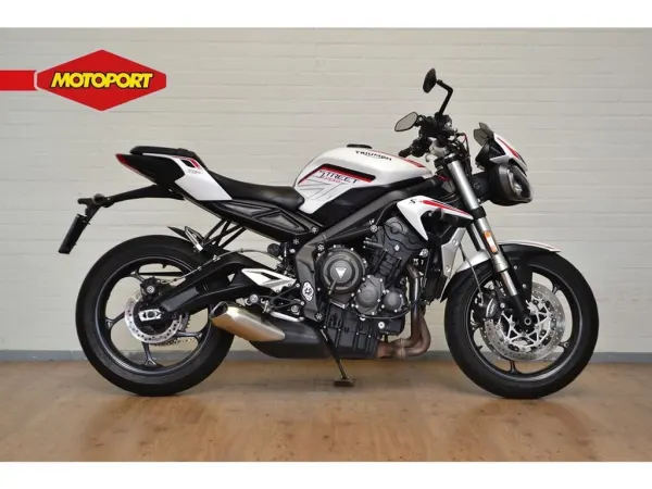2021 Triumph Street Triple S - € 6.999 (1/1)