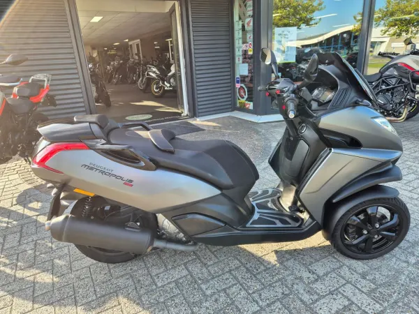 2018 Peugeot Metropolis 400 - € 6.995 (1/1)
