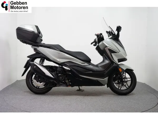 2023 Honda Forza 350 - €6,799 (1/1)