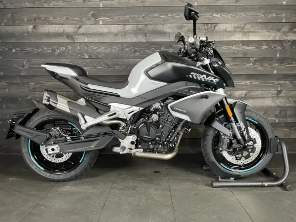 2025 Cfmoto 800 NK Advanced TC - € 9.299 (1/1)
