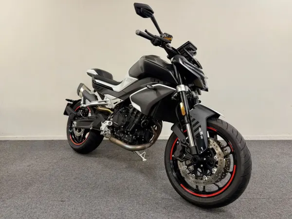 2024 Cfmoto 800 NK Advanced TC - € 8.499 (1/1)