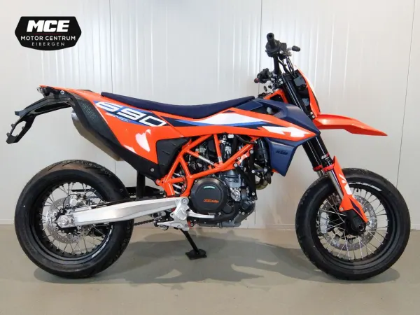 2026 KTM 690 SMC R - €13,990 (1/1)