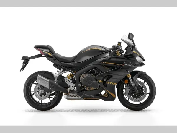 2026 QJMotor SRK 800 RR - € 11.499 (1/1)
