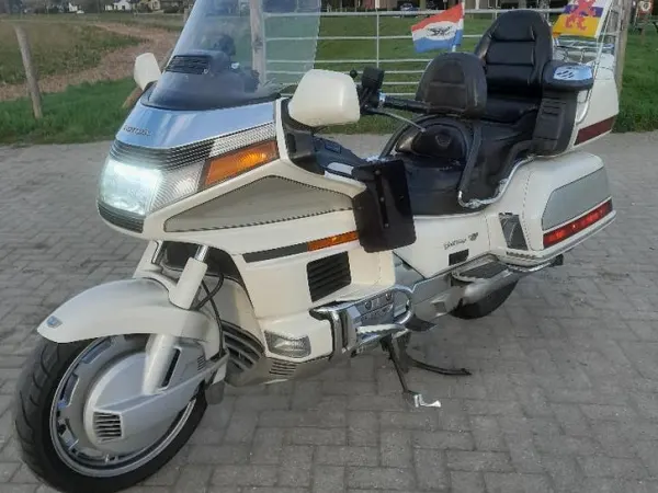 1990 Honda Goldwing GL1500 SE - € 3.950 · Bieden (1/1)