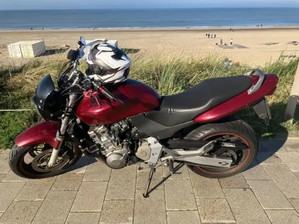 2004 Honda Hornet CB600F - €1,300 · Bidding (1/1)