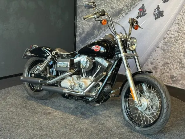 2009 Harley-Davidson Street Bob - €10,990 · Bidding (1/1)