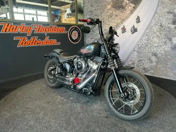 2025 Harley-Davidson Street Bob Fxdb - €21,990 (1/1)