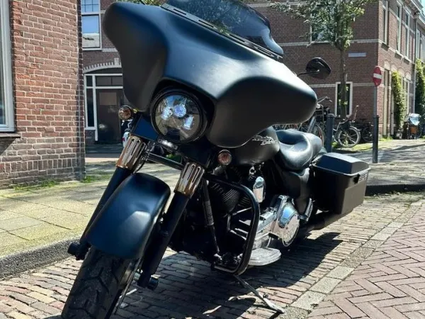2009 Harley-Davidson Street Glide FLHX 2009 Matzwart - € 8.695 · Bieden (1/1)