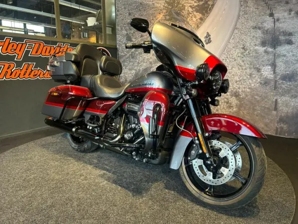 2019 Harley-Davidson CVO Limited - € 29.990 · Bieden (1/1)