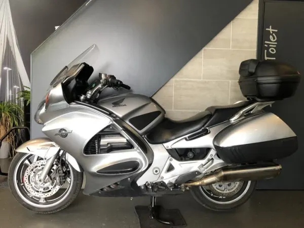 2005 Honda ST 1300 - €4,750 (1/1)