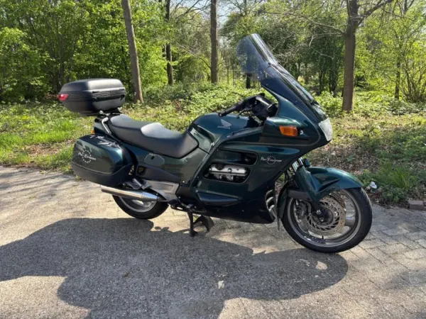 1997 Honda ST 1100 - €1,750 (1/1)