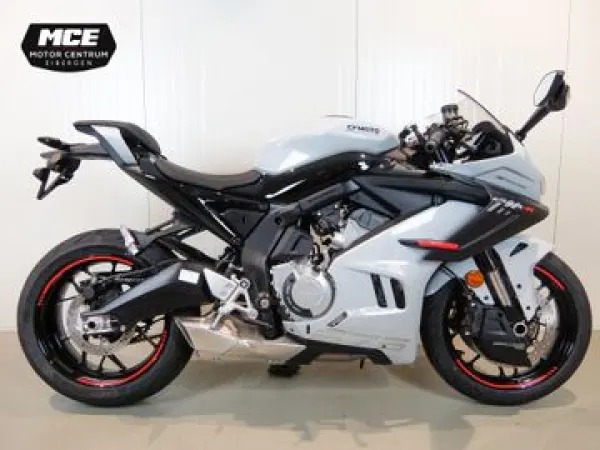 2025 Cfmoto 675 SR-R - € 8.999 (1/1)