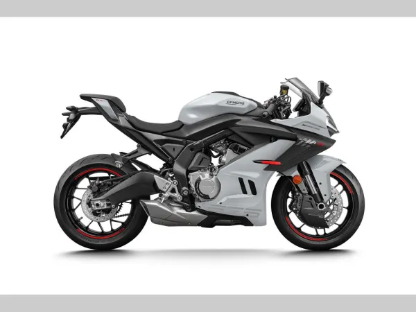 2026 Cfmoto 675 SR-R - € 8.999 (1/1)