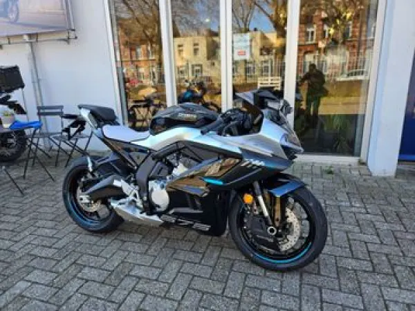 2026 Cfmoto 675 SR-R - € 8.999 (1/1)