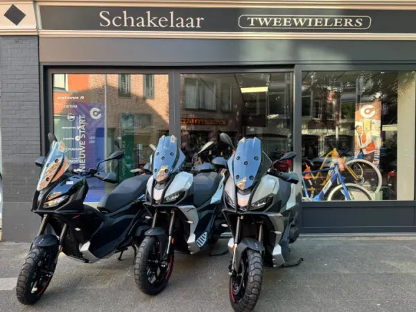 2026 Aprilia SR GT 400 - € 7.900 (1/1)