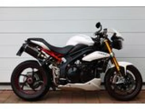 2012 Triumph Speed Triple R - € 7.390 (1/1)