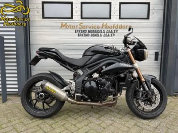 2011 Triumph Speed Triple 1050 - € 5.350 (1/1)