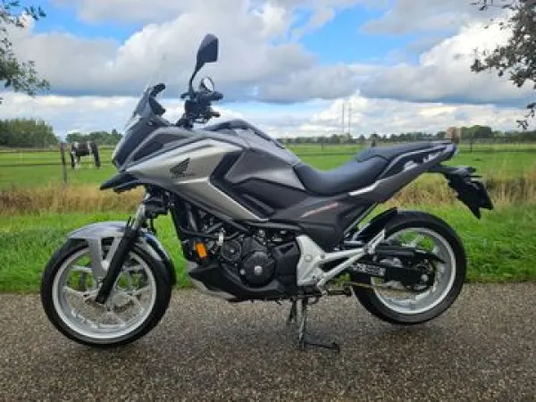 2016 Honda nc750 x dct 2016 abs Dagrijlampen Valbeugel Automaat - € 5.950 (1/1)
