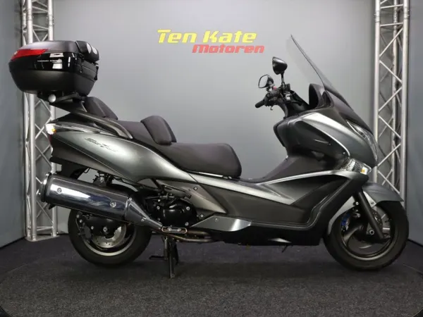 2009 Honda FJS 400 Silverwing - € 2.940 (1/1)