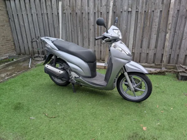 2008 Honda SH 300 - € 1.550 (1/1)