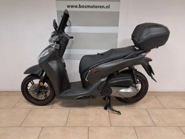 2019 Honda SH 300i / ABS - €4,550 (1/1)