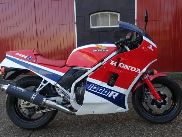 1985 Honda VF 1000 - € 6.950 (1/1)