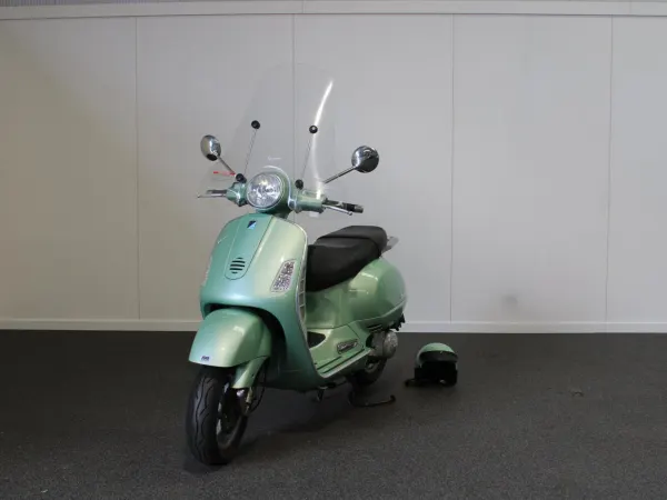 2003 Vespa GT 200 - € 3.450 (1/1)