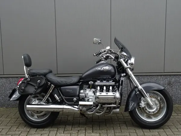 2002 Honda GL 1500 - € 6.445 (1/1)