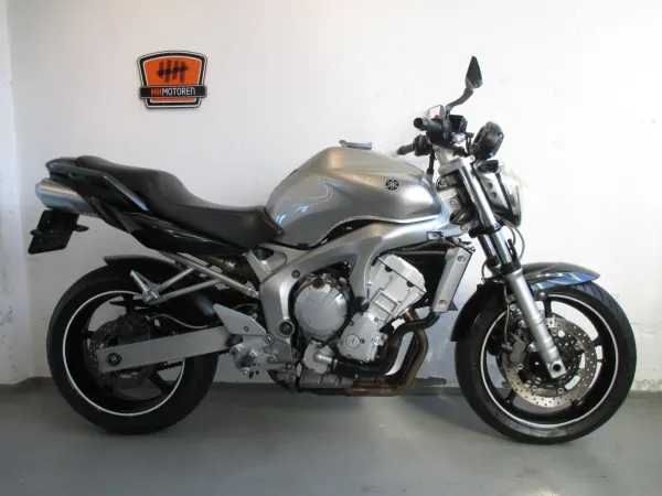 2004 Yamaha FZ 6 - Reserved (1/1)