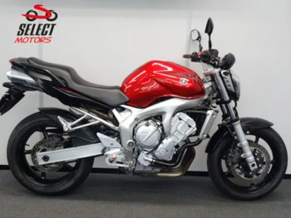 2004 Yamaha FZ 6 N Fazer - € 3.290 (1/1)