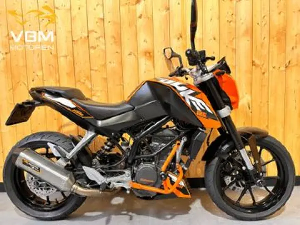 2014 KTM 125 Duke - € 2.999 (1/1)