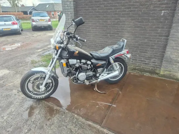 Bouwjaar onbekend Honda VF 750 - € 999 · Bieden (1/1)