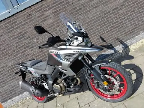2026 Suzuki V-Strom 1050 DE - € 15.990 (1/1)