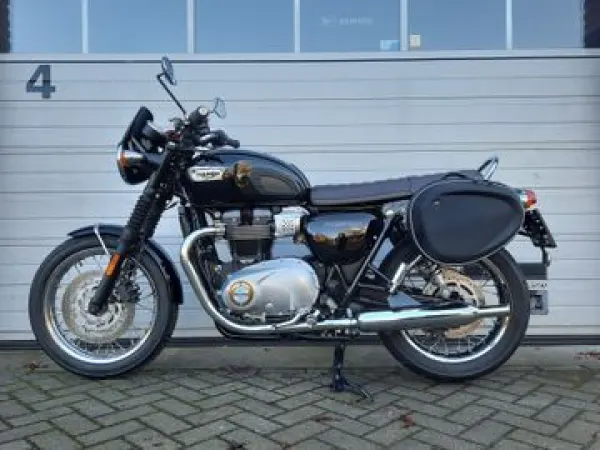 2019 Triumph Bonneville T 100 Black - €10,449 (1/1)