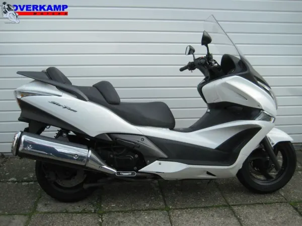 2009 Honda FJS 400 Silverwing - € 2.995 (1/1)