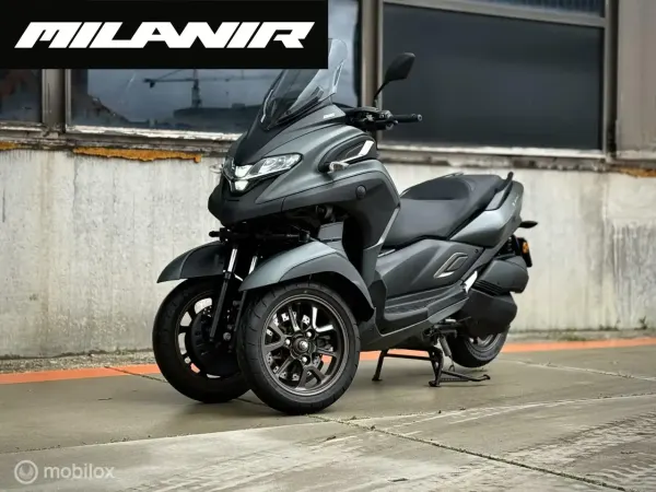 2020 Yamaha TriCity - € 6.900 (1/1)