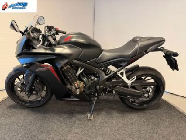 2018 Honda CBR 650 F - € 7.400 (1/1)