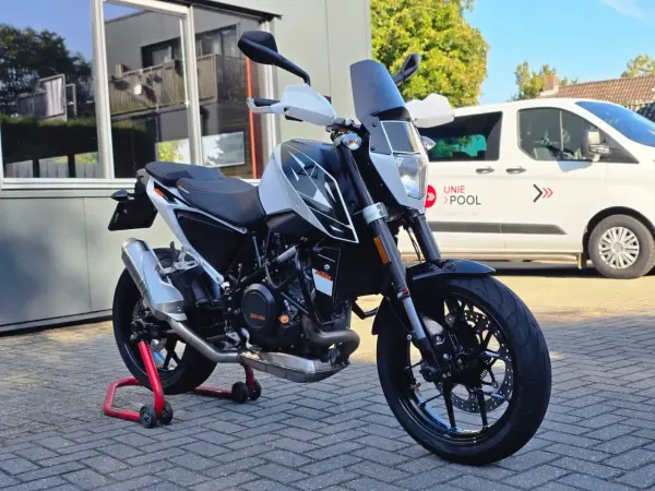 2016 KTM 690 Duke - € 5.150 (1/1)