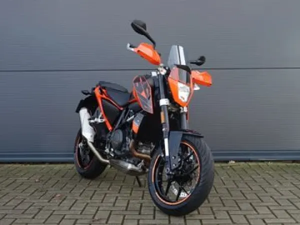 2016 KTM 690 Duke - € 5.999 · Bieden (1/1)