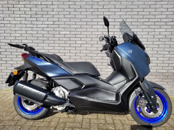 2023 Yamaha Xmax 300 - € 6.850 (1/1)
