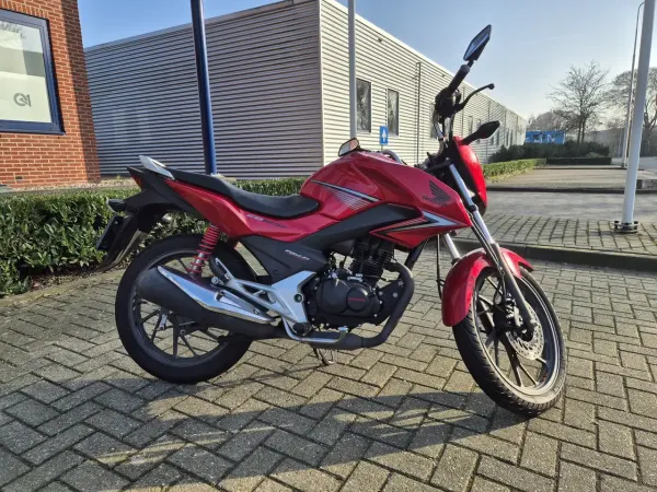 2017 Honda CBF 125 - € 2.000 (1/1)