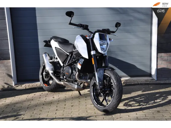 2016 KTM 690 Duke - € 5.490 (1/1)
