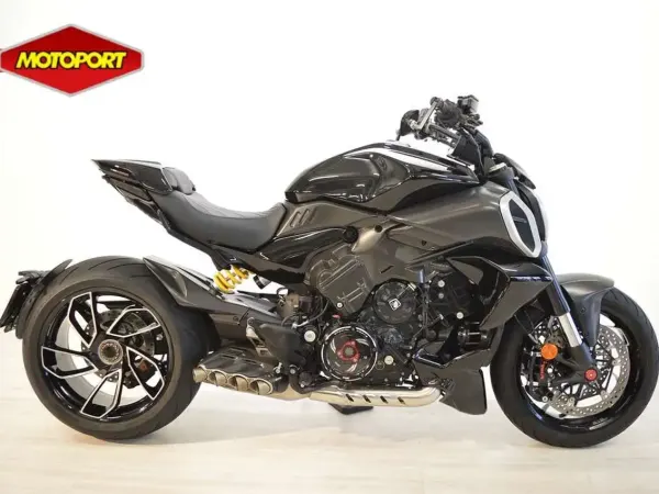 2023 Ducati Diavel V4 - € 33.290 (1/1)
