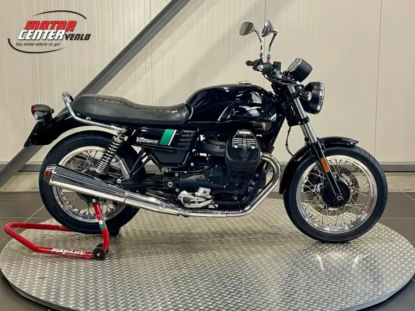 2017 Moto Guzzi V 7 - €6,490 (1/1)